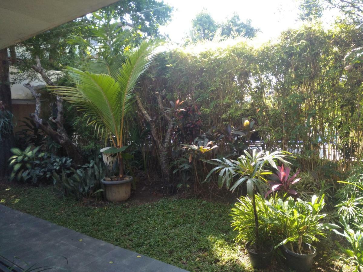 Hotel Grand Rosela Yogyakarta Exterior photo