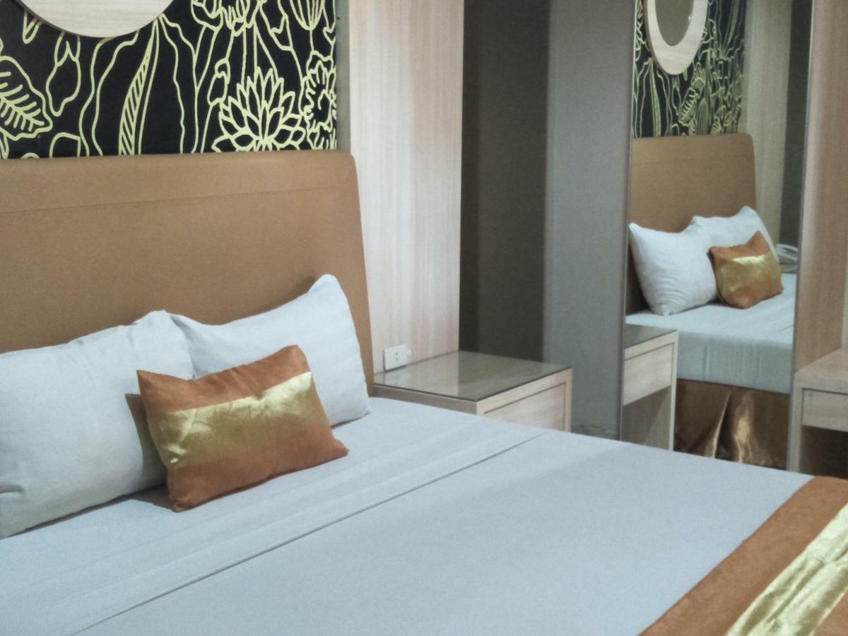 Hotel Grand Rosela Yogyakarta Exterior photo