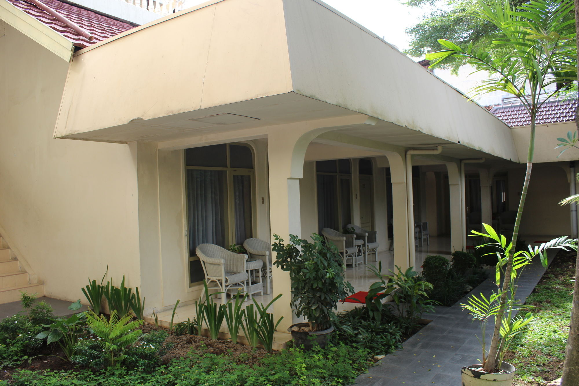 Hotel Grand Rosela Yogyakarta Exterior photo