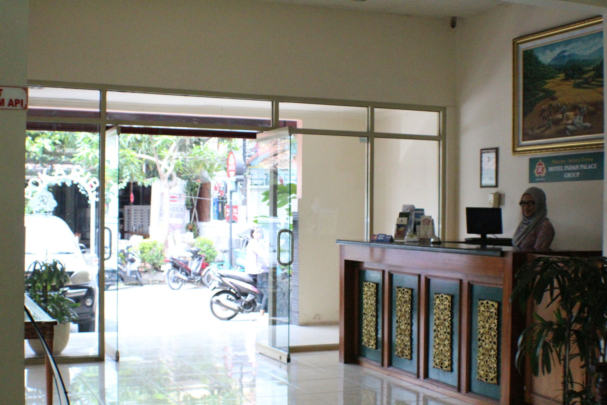 Hotel Grand Rosela Yogyakarta Exterior photo